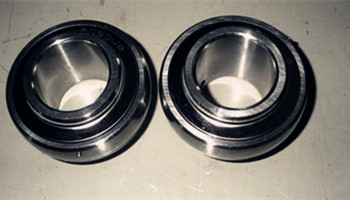 腐蝕環(huán)境中選擇440還是304不銹鋼軸承？